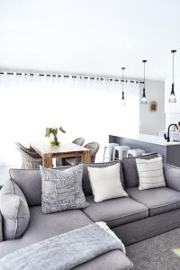 Modern Townhouse at Riverview 1