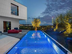 Striking Istria Villa 5 Bedrooms Villa Rojska Beachfront Location