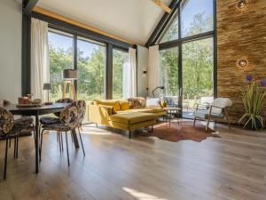 Villa met hottub in natuurgebied Dwingelderveld
