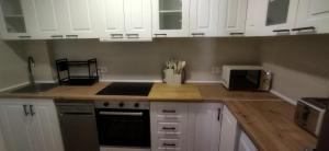 Renovated 3BR Oasis with AC - Steps to Beach