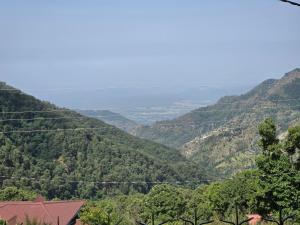 Hotel Monal Inn, Pangot Wildlife and Bird Sanctuary