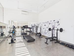 Mouraria Flat · Pool, Gym, Parking, Elevator & AC | By Airnest