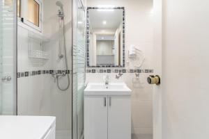 GuestReady - Benalmádena with terrace and sea view