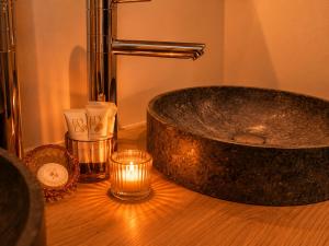 Loft hôtel, jacuzzi privatif, sauna et cinéma