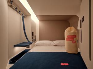 Otherwander Soho Pod Hotel