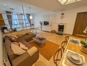 Spacious Apartment in Old Town Riga