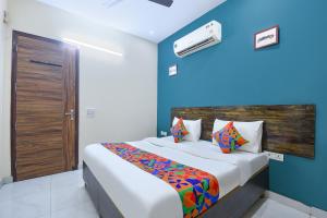 Royal Hotel
