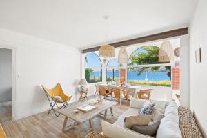 LÉchappée Bleue Sea view terrace