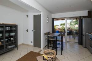Cozy duplexterrace barbecue pool beach on foot