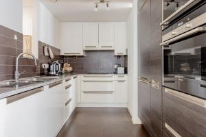 Louise Prestige Suite-Brussels Center