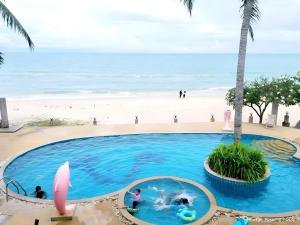 Talkoo Beach Resort Khanom