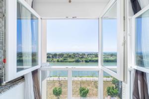 WELCS ESTUDIO 307 EMP con vistas al mar