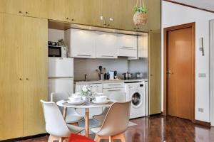 Compagnoni Flat 4 Posti Letto 15 Duomo, 15 Linate Metro M4