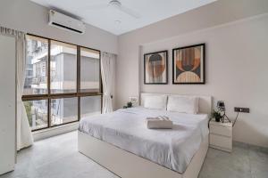 Ganga Jamuna Shared Apartments in a Private 3BHK in Bandra West by SquareOne Stays