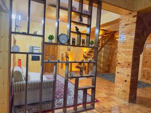 Cozy Himalayan Stay in Scenic Sainj Valley