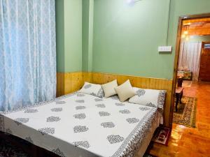 Cozy Himalayan Stay in Scenic Sainj Valley
