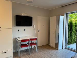 Apartment z Ogrodem Centrum Dębki - 5 min do plaży, parking