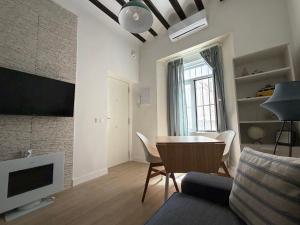 Hidden Gem CADIZ BEACH LOFT by Apartmentsincadiz