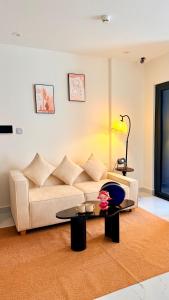 ARI HOME Sora - Luxury Studio at Vinhome Grand Park