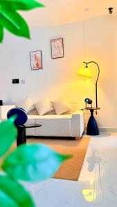 ARI HOME Sora - Luxury Studio at Vinhome Grand Park
