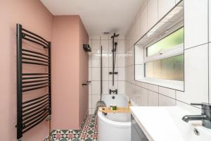 Fulhams Best-Kept Secret, 2 Bed & Walled Garden