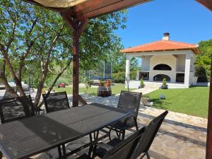The View Family Villa with a private pool