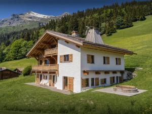 Chalet Lauda - OVO Network
