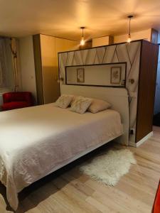 Master Bedroom 3