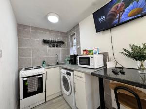 Flat 5 min From Stadium