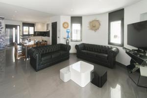 WELCS VILLA 378 EMP con piscina y jardin