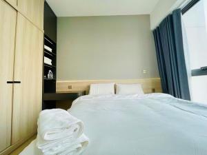 1BR The Ascentia Villa View Pool Gym Access