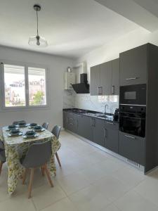 Cozy and modern apartment 20 minutes from the city-center