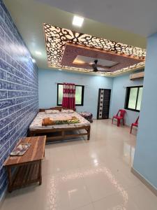Aarya Holidays Home