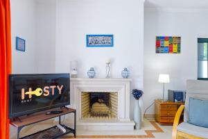 Carcavelos Design Terrace by Hosty