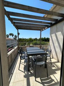 Appartement lumineux 2 chambres - plage et piscine