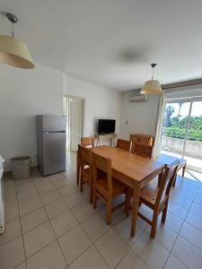Appartement lumineux 2 chambres - plage et piscine