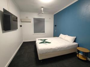 Tintinara Hotel