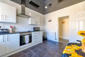 Finest Retreats - Seabreeze, Rhos On Sea