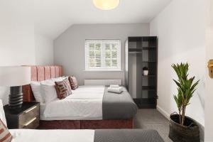 Fabulous House - Sleeps 14