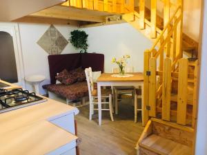 B&B SHARDANA img13
