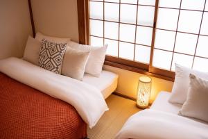 Bright and Airy Japanese House with Private Garden Up to 6 Guests Near Tsutenkaku Tennoji Zoo