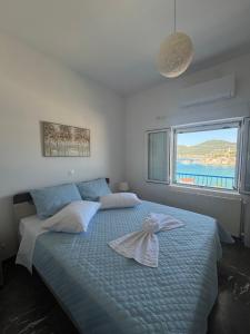Blue Horizon of Poros