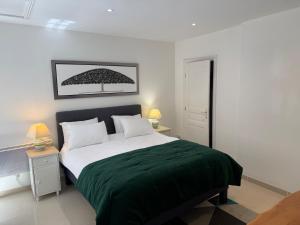 Maison Girasol Sleeps 4 w Pets On Request