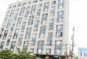 Stylish 10th Floor Studio with great Views ,Fast Wi-Fi and Secure