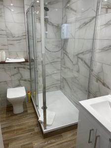 Grassmarket Superb studio with Castle view kitchen and shower room