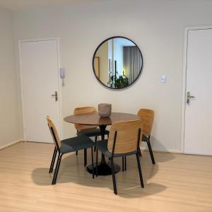 QUARTO INTEIRO com banheiro exclusivo Coração de Florianópolis