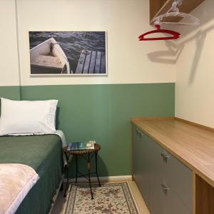 QUARTO INTEIRO com banheiro exclusivo Coração de Florianópolis