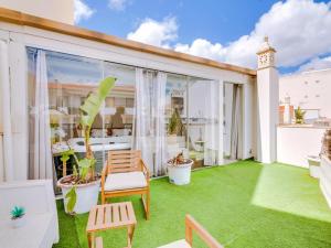 Villa Monica with Private Pool and Jacuzzi
