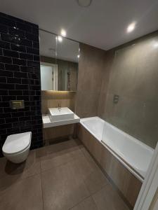 The Nest 2 Bedroom - Wembley 4