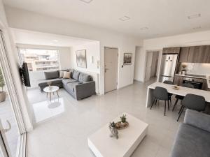 Floisvos Penthouse Oasis